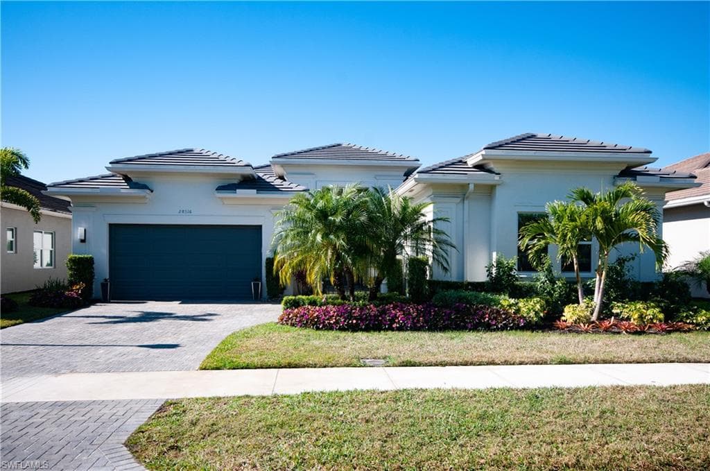 28516 Sicily LOOP, BONITA SPRINGS FL 34135-1