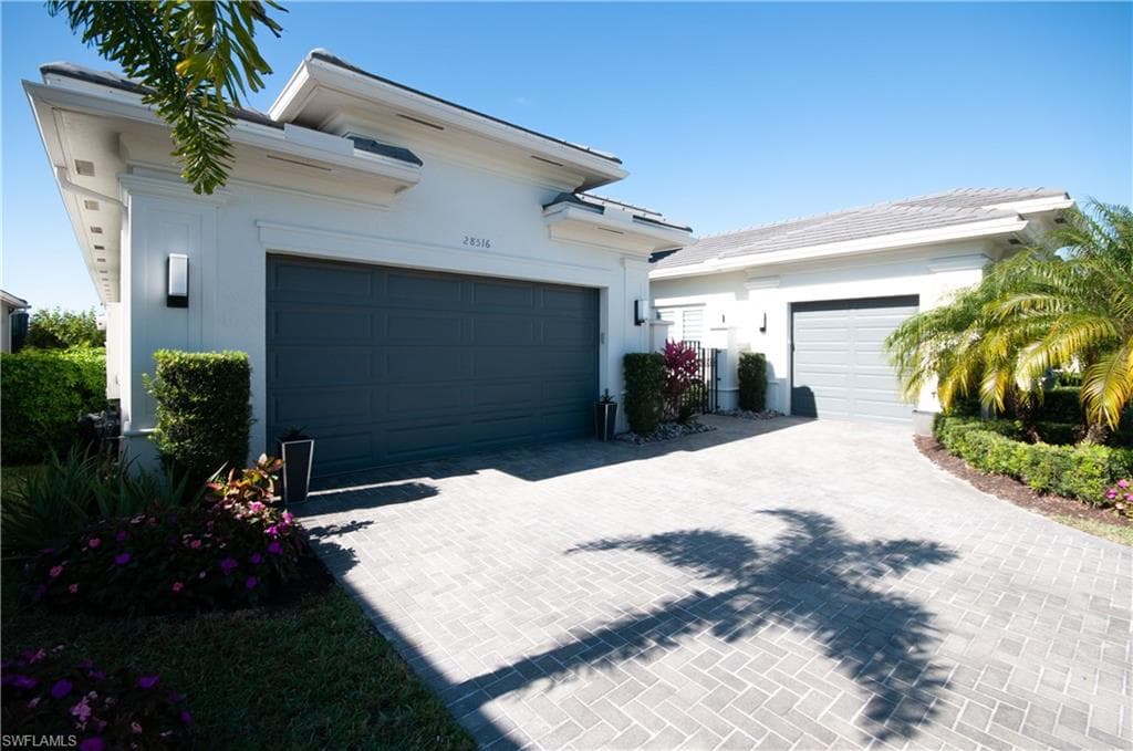 28516 Sicily LOOP, BONITA SPRINGS FL 34135-2
