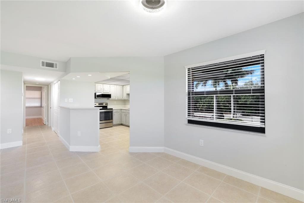 1508 Mainsail DR # 16, NAPLES FL 34114-5