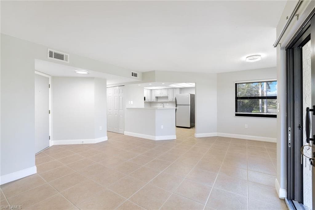 1508 Mainsail DR # 16, NAPLES FL 34114-7