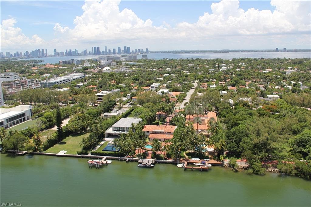 4401 COLLINS AVE, MIAMI BEACH FL 33140-22