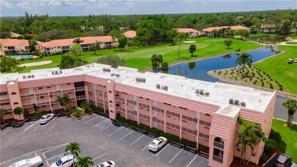 190 Turtle Lake CT # 311, NAPLES FL 34105-43