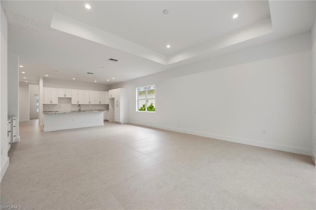 2548 Linda DR, NAPLES FL 34112-10