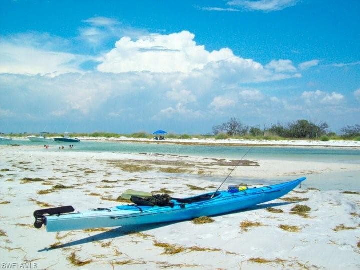 2821 Bruce ST, MATLACHA FL 33993-43