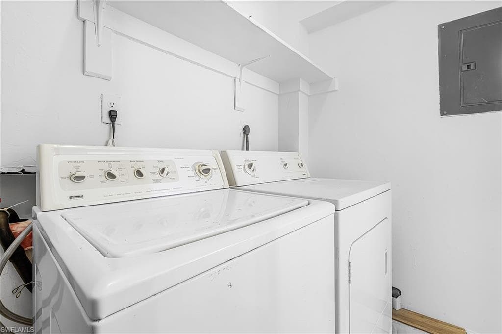 1518 SW Courtyards LN # 199, CAPE CORAL FL 33914-19