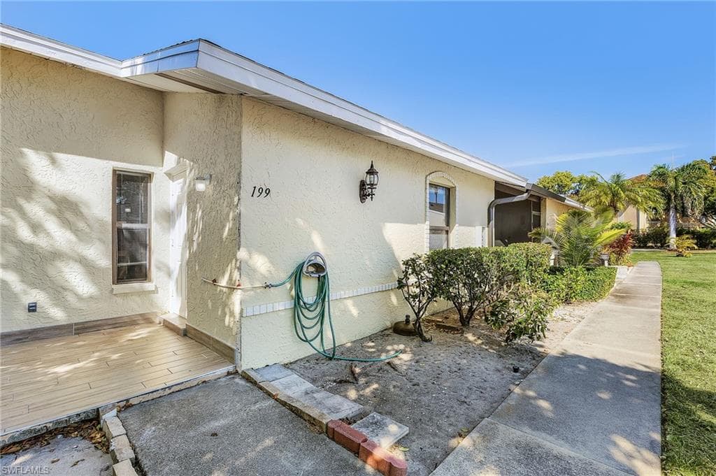 1518 SW Courtyards LN # 199, CAPE CORAL FL 33914-10