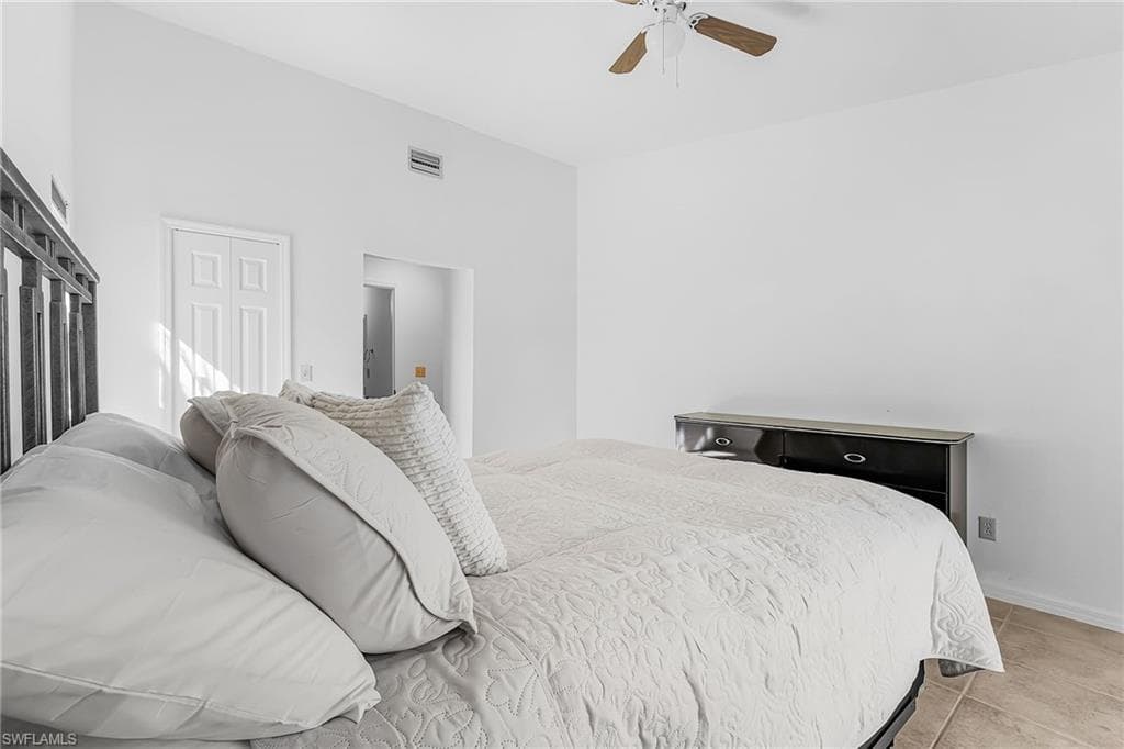 1518 SW Courtyards LN # 199, CAPE CORAL FL 33914-20