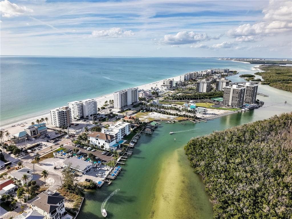 26340 Hickory BLVD # 902, BONITA SPRINGS FL 34134-29