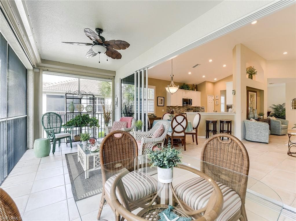 10402 Autumn Breeze DR # 202, ESTERO FL 34135-27