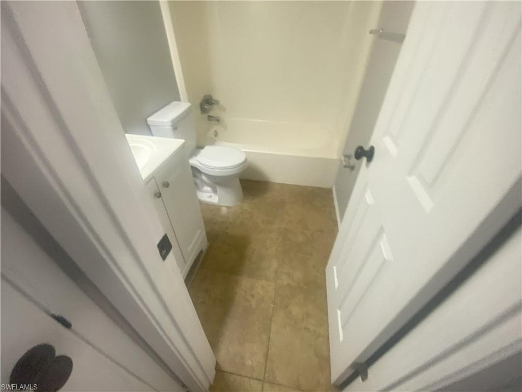 12607 1st ST, FORT MYERS FL 33905-2