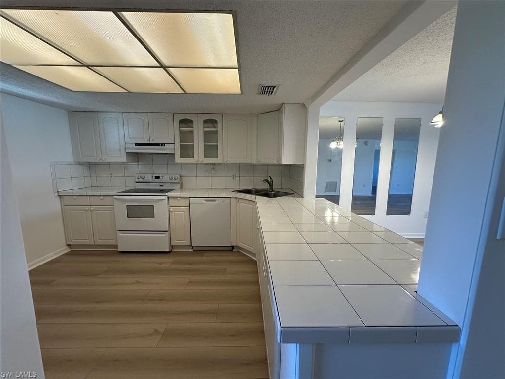 9395 Pennsylvania AVE # 19, BONITA SPRINGS FL 34135-11