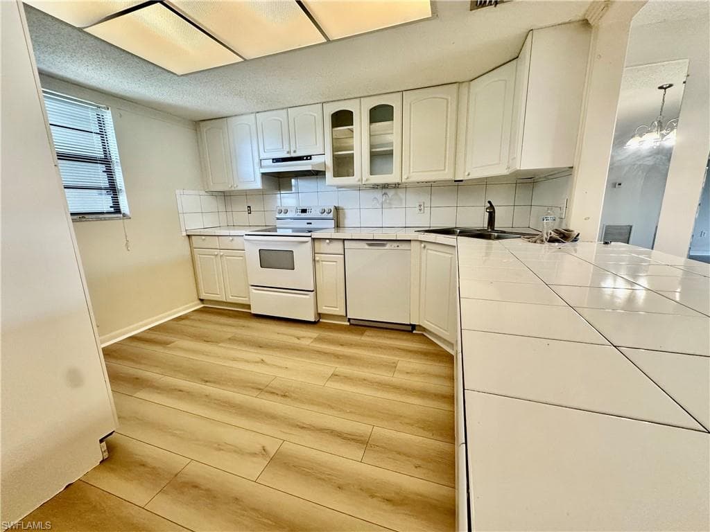 9395 Pennsylvania AVE # 19, BONITA SPRINGS FL 34135-14