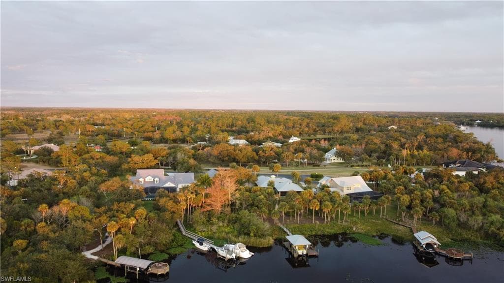 16520 Oakview CIR, ALVA FL 33920-6