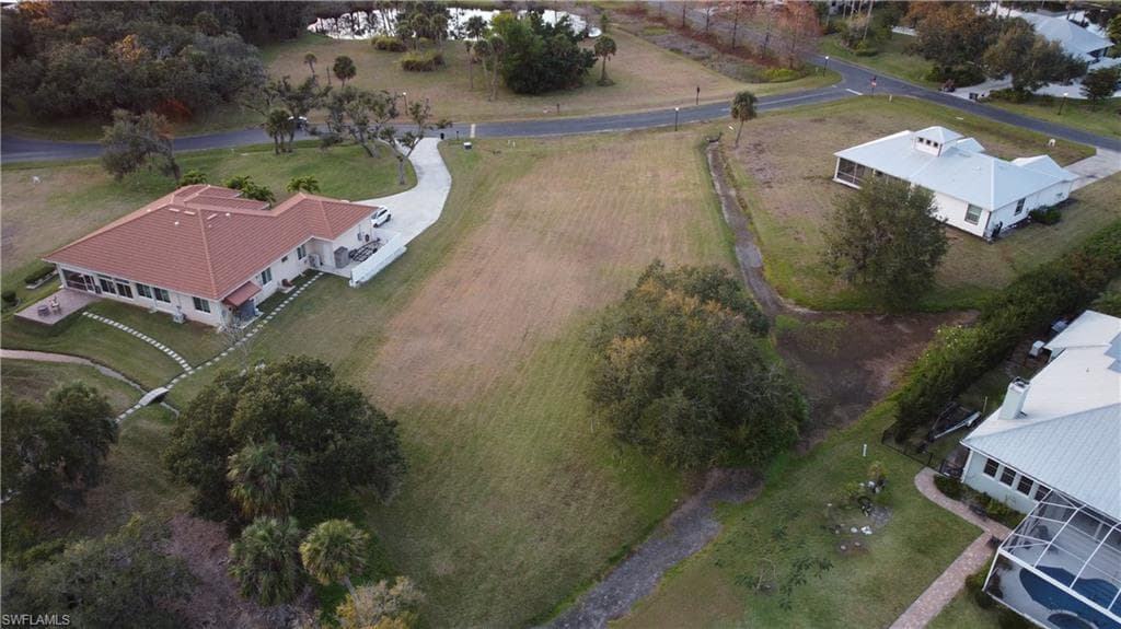 16520 Oakview CIR, ALVA FL 33920-10