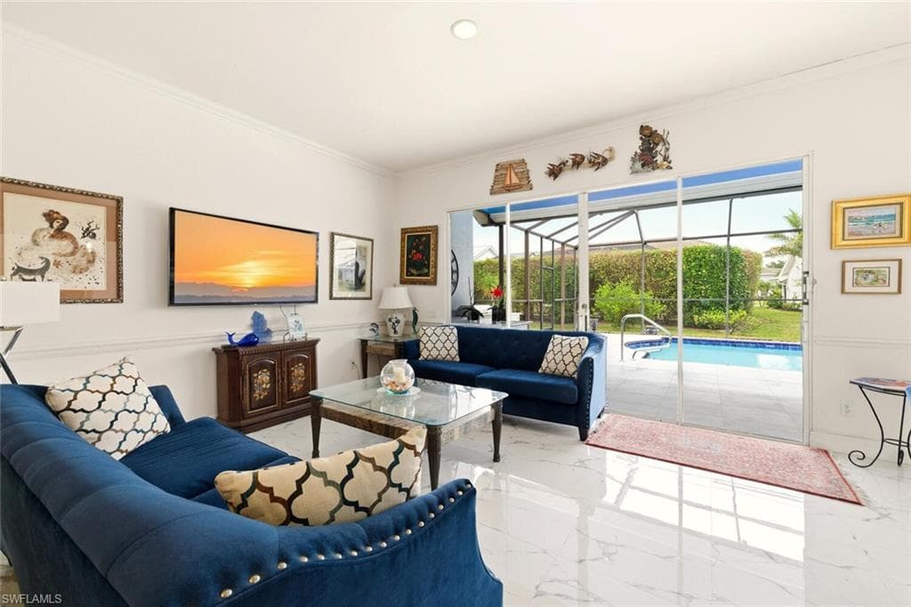 209 Countryside DR, NAPLES FL 34104-16