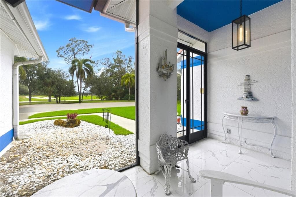 209 Countryside DR, NAPLES FL 34104-2