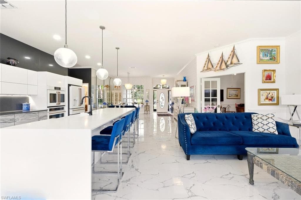 209 Countryside DR, NAPLES FL 34104-19
