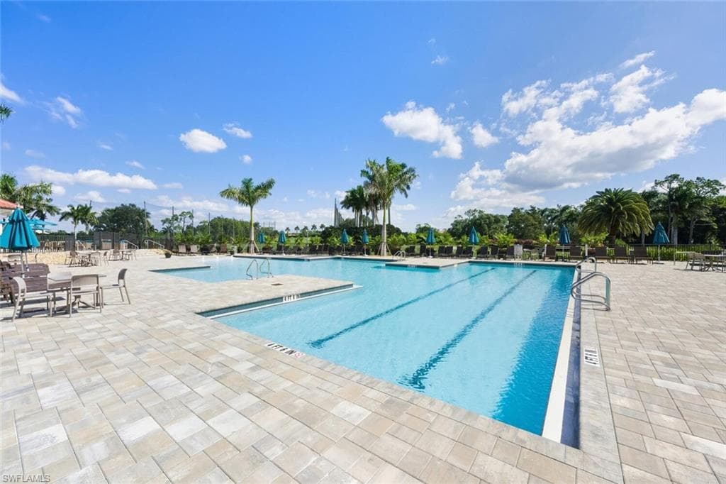 209 Countryside DR, NAPLES FL 34104-37