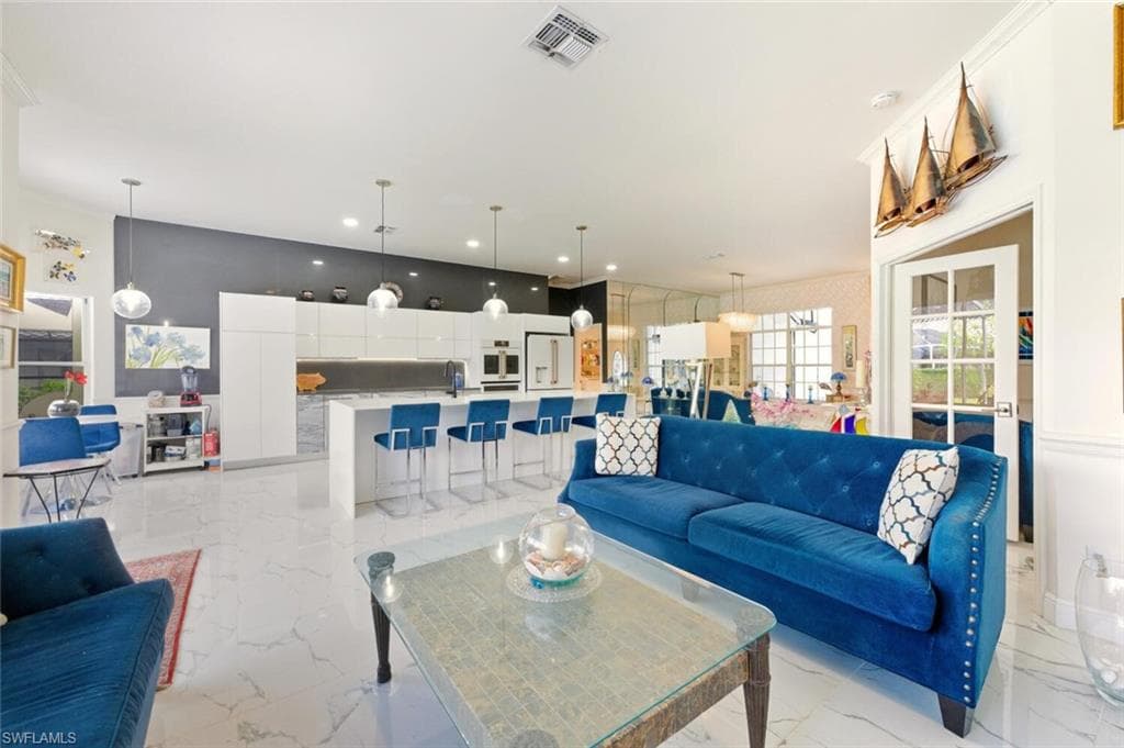 209 Countryside DR, NAPLES FL 34104-18