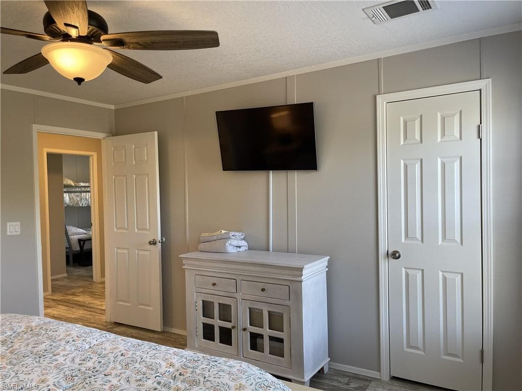 5520 Rainbow DR, BOKEELIA FL 33922-14