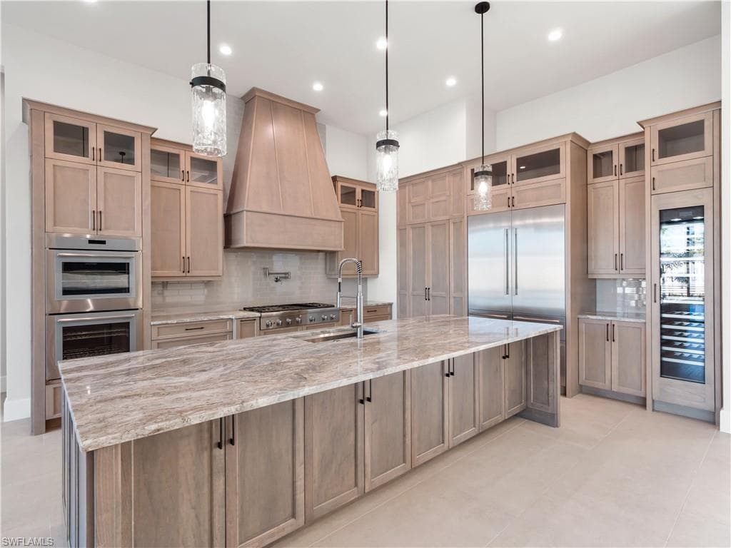 111 Montrose DR, FORT MYERS FL 33919-22