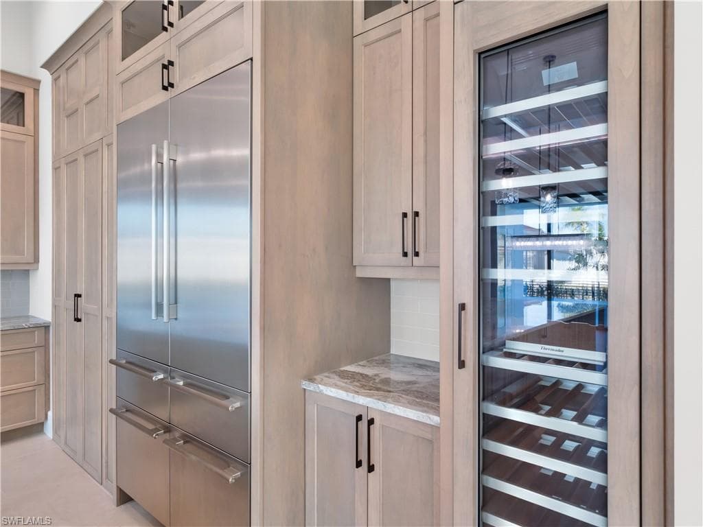 111 Montrose DR, FORT MYERS FL 33919-26