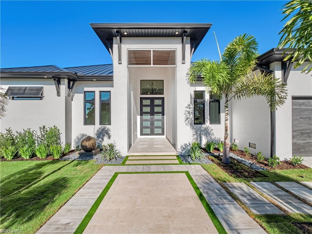 111 Montrose DR, FORT MYERS FL 33919-5