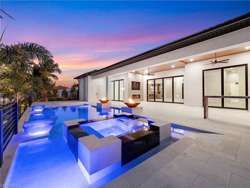 111 Montrose DR, FORT MYERS FL 33919-16