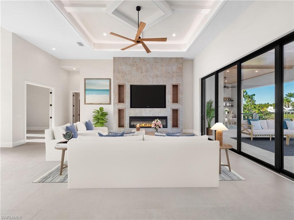 111 Montrose DR, FORT MYERS FL 33919-8