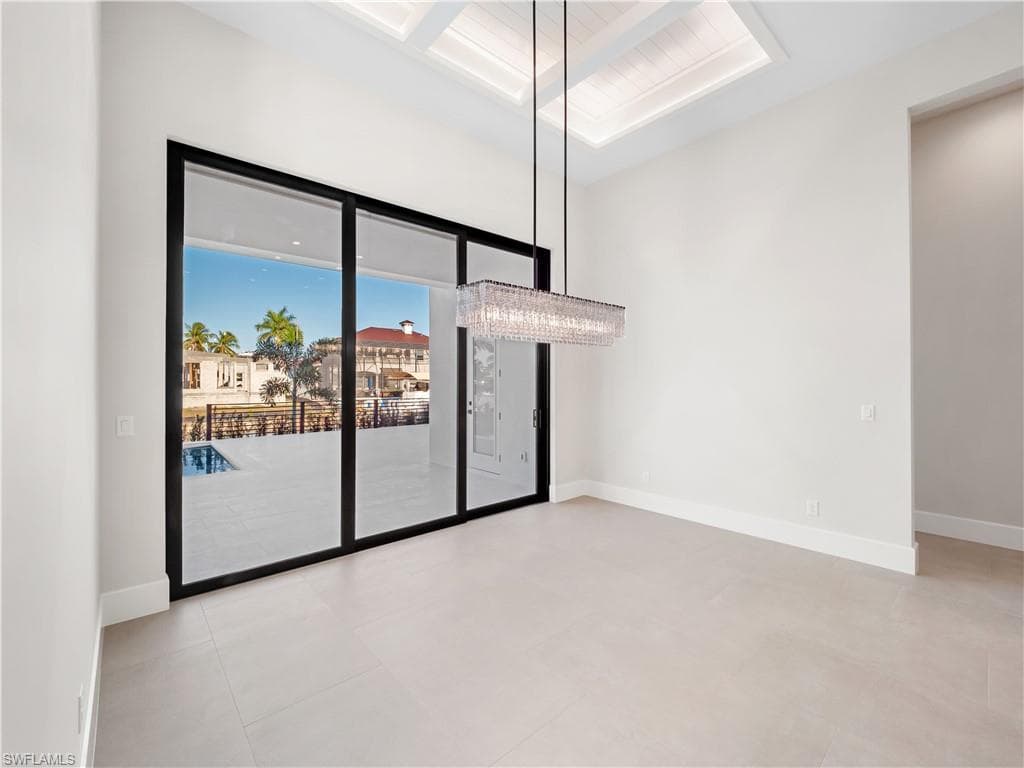 111 Montrose DR, FORT MYERS FL 33919-28