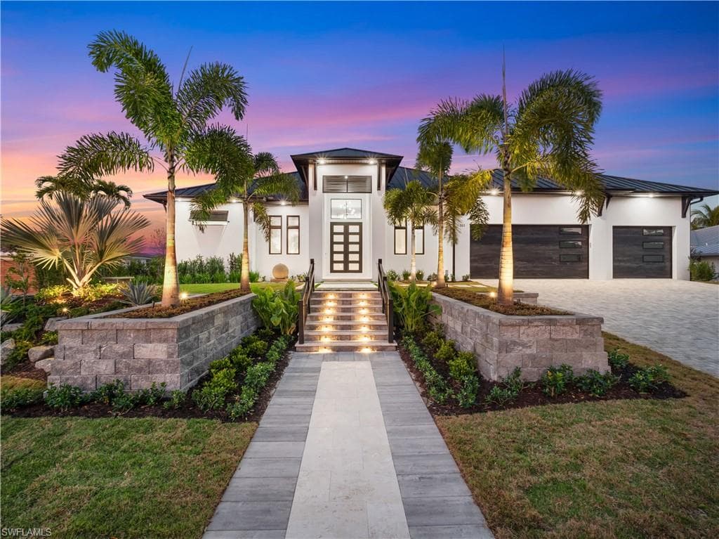 111 Montrose DR, FORT MYERS FL 33919-14