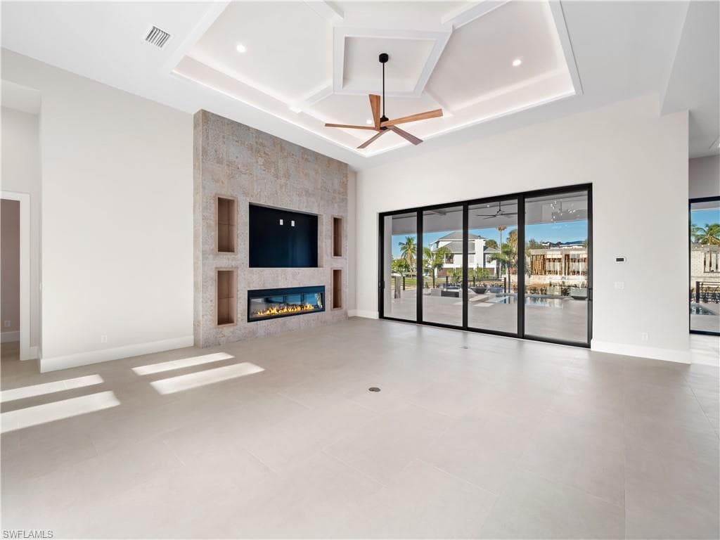 111 Montrose DR, FORT MYERS FL 33919-18