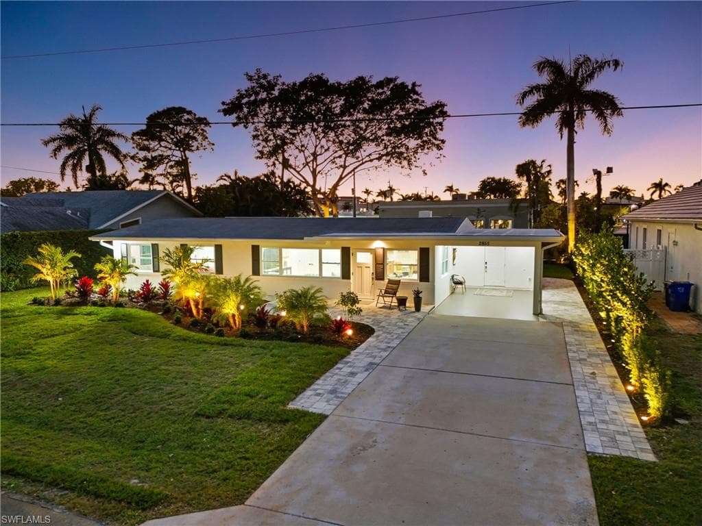 2855 10th ST N, NAPLES FL 34103-2