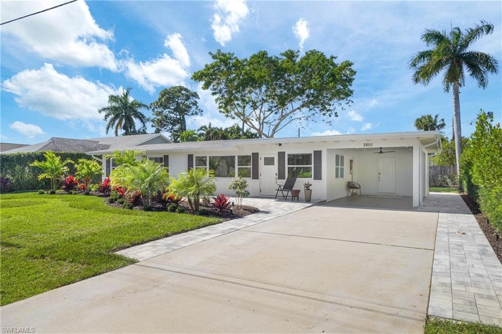 2855 10th ST N, NAPLES FL 34103-3