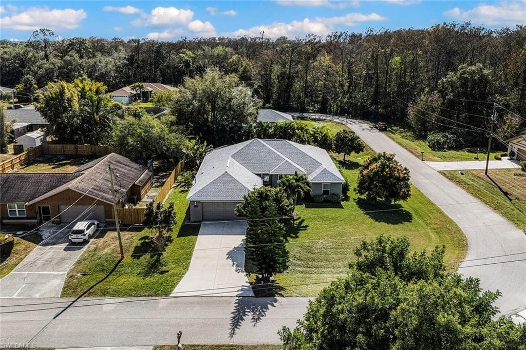 11210 Rabun Gap DR, NORTH FORT MYERS FL 33917-42