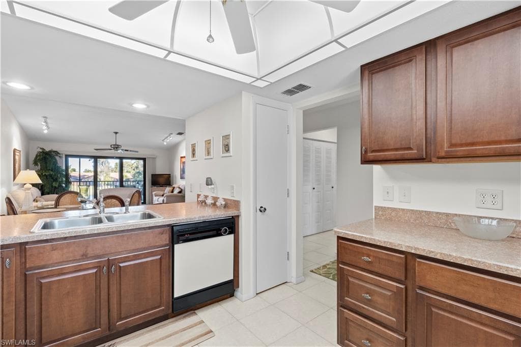 17425 Birchwood LN # 8, FORT MYERS FL 33908-4