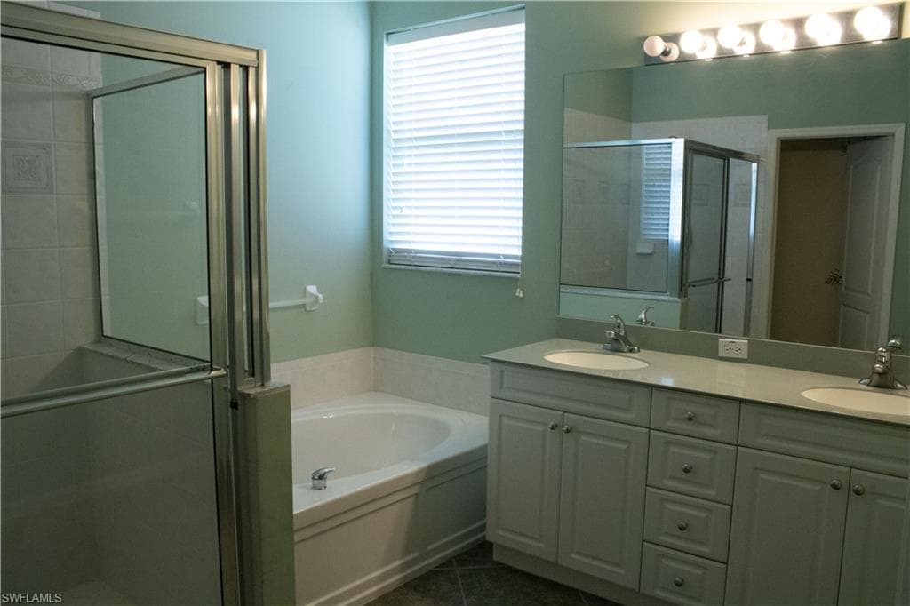 15057 Balmoral LOOP, FORT MYERS FL 33919-8