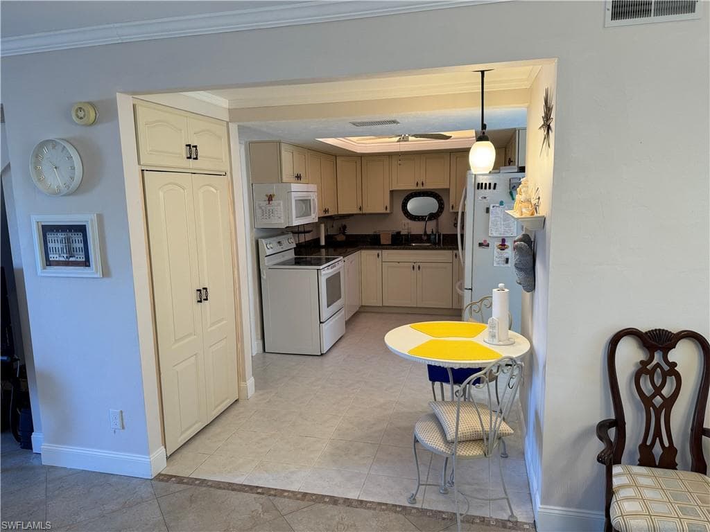 5773 Bass CIR, FORT MYERS FL 33919-6