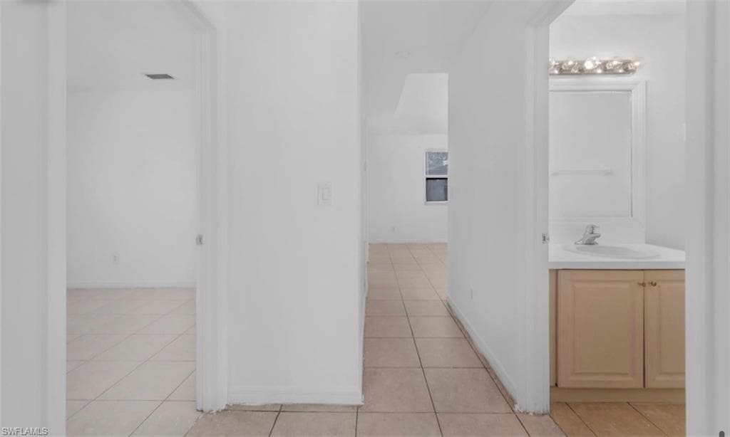 2172 Simon CT, FORT MYERS FL 33916-22