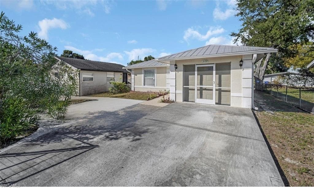 2172 Simon CT, FORT MYERS FL 33916-1