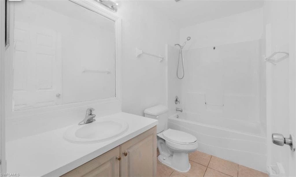 2172 Simon CT, FORT MYERS FL 33916-19