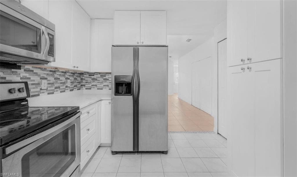 2172 Simon CT, FORT MYERS FL 33916-18