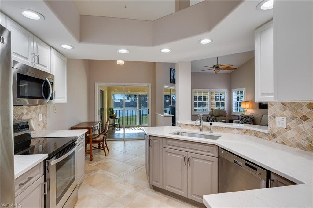 28036 Cavendish CT # 5604, BONITA SPRINGS FL 34135-3