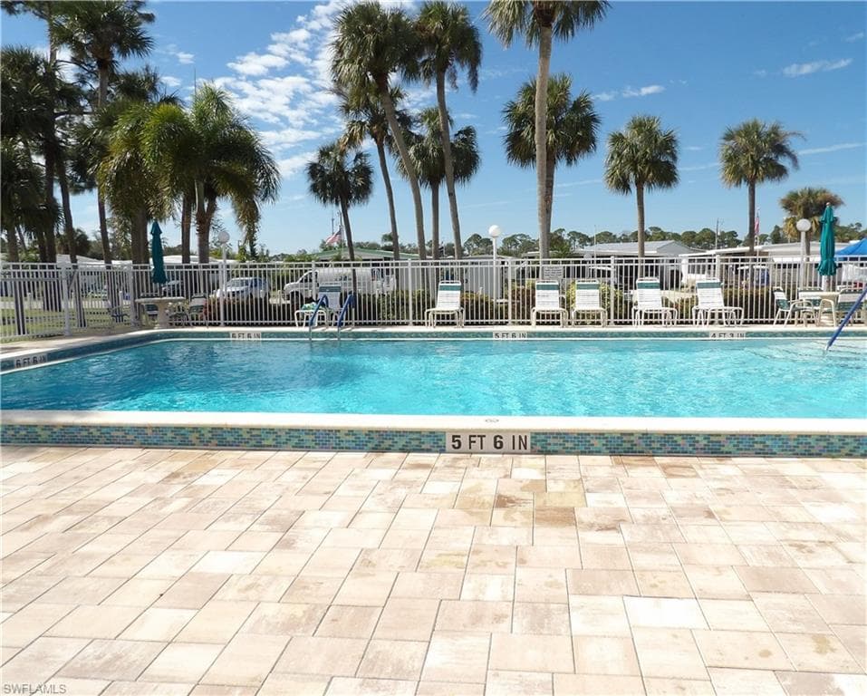 239 Shrub LN N, NORTH FORT MYERS FL 33917-14