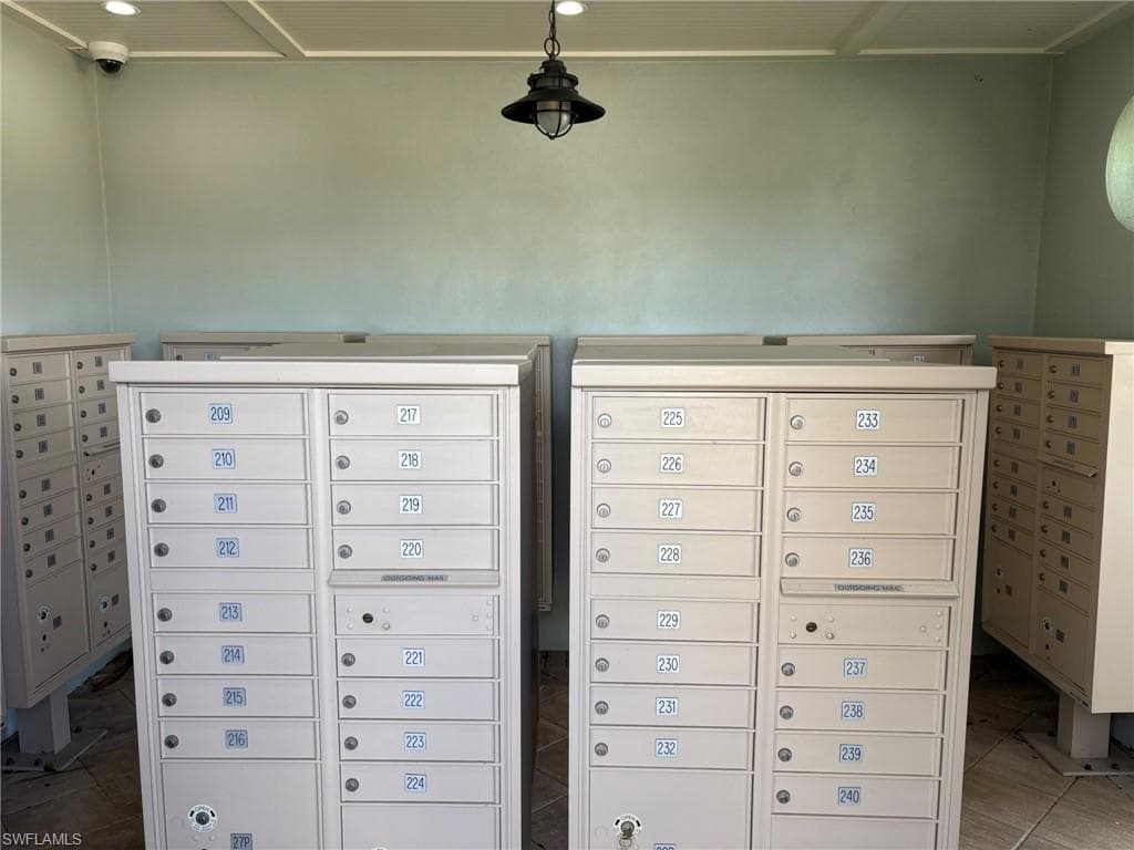 10287 Bonavie Cove DR, FORT MYERS FL 33966-29