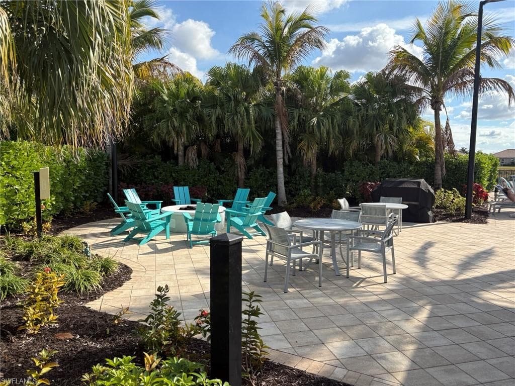 10287 Bonavie Cove DR, FORT MYERS FL 33966-28