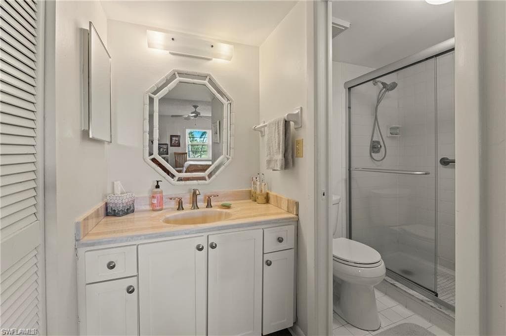 1055 Forest Lakes DR # E209, NAPLES FL 34105-12