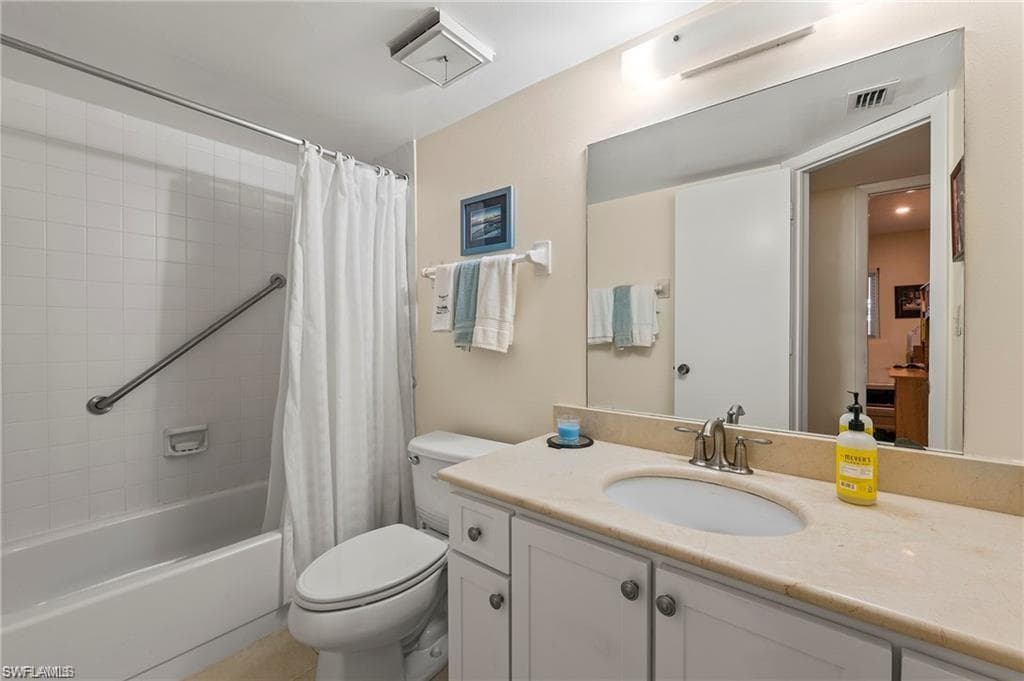 1055 Forest Lakes DR # E209, NAPLES FL 34105-14