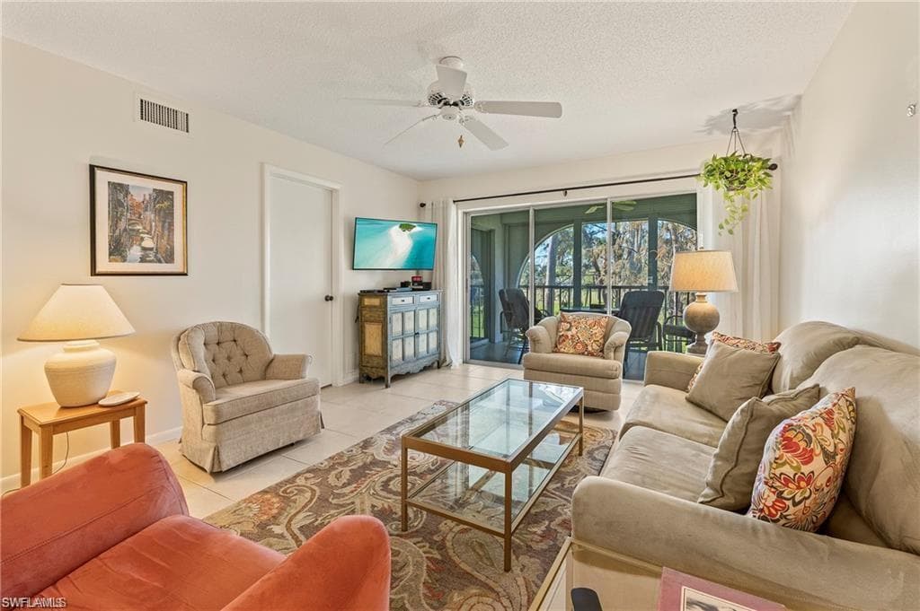 1055 Forest Lakes DR # E209, NAPLES FL 34105-7