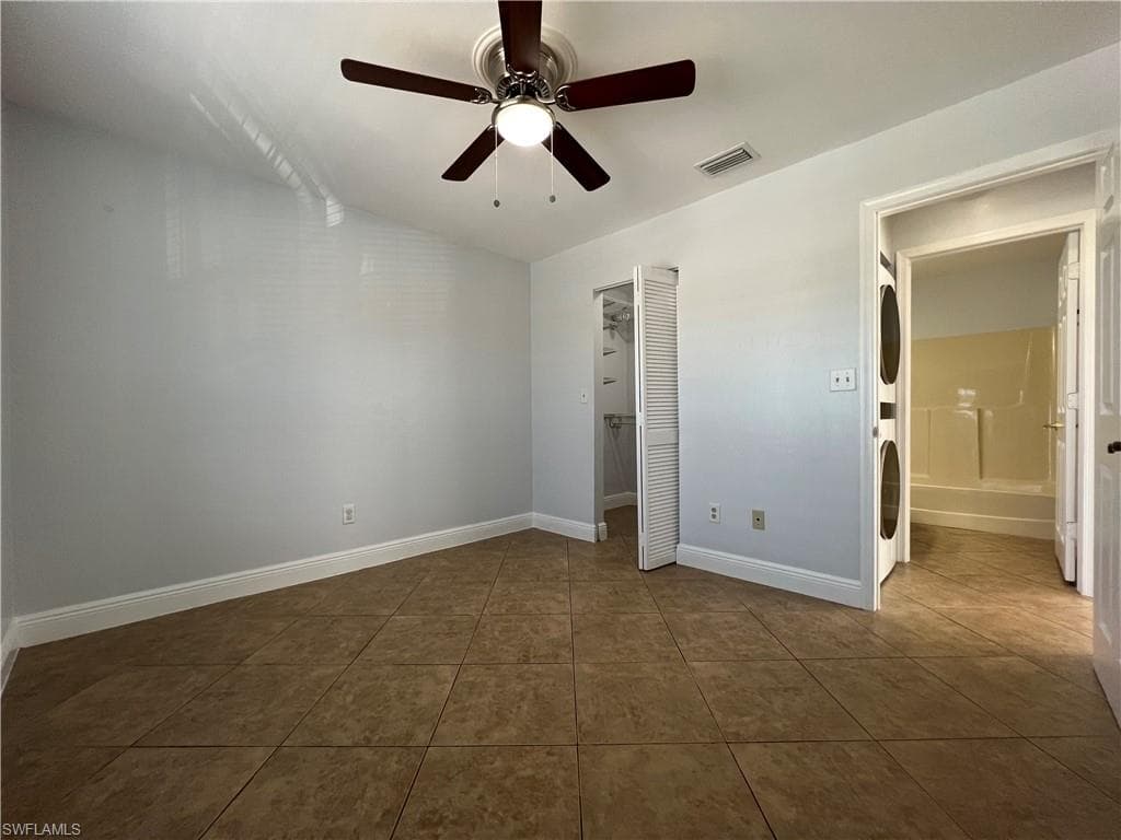 5270 Treetops DR J201-19